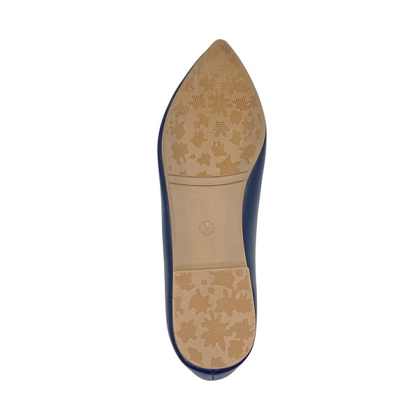 Kiki Olive K23-863 Women Pointed Toe Pumps In Off White And Navy, Sizes 35-41