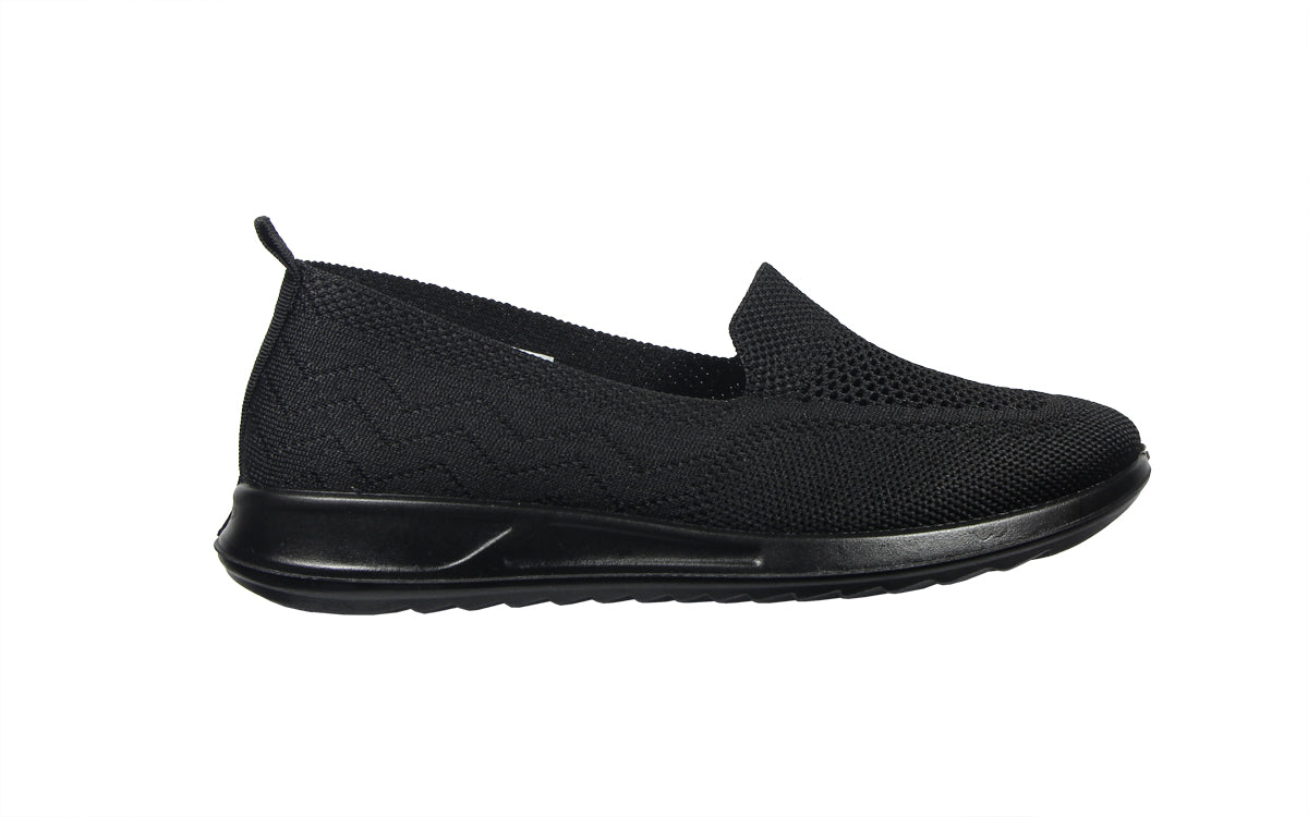 Kiki Regina KG24-5522 Women Casual Shoes In Maroon And Black , Sizes 36-41